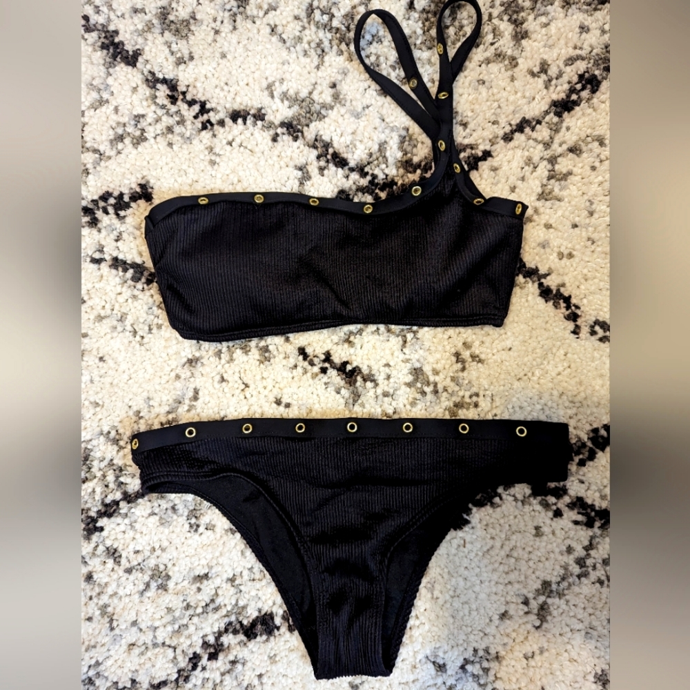 BarIII 2 piece blk swimsuit